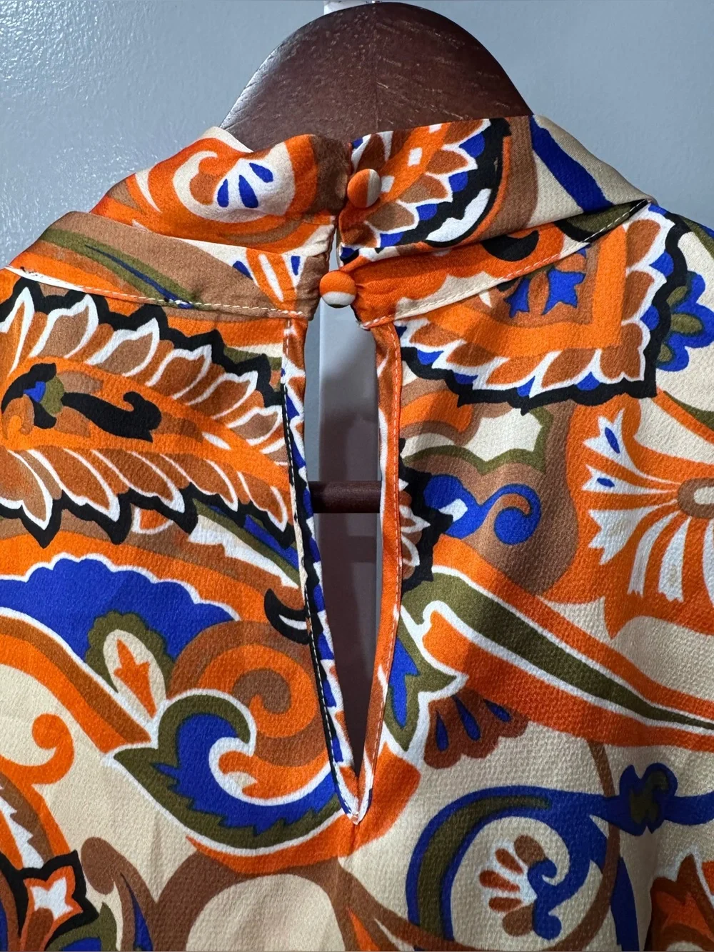 NWT Tahari ASL Paisley Bow Neck Sleeveless Blouse Medium $69